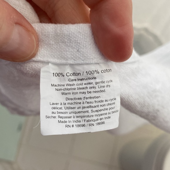 🚿Shower curtain cotton with frills white 61” length 65” width. - Picture 5 of 6